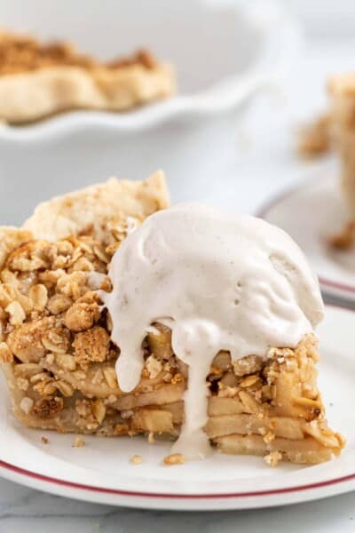 The Best Vegan Apple Crumb Pie