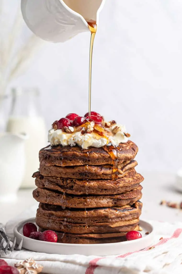 Vegan Gingerbread Pancakes