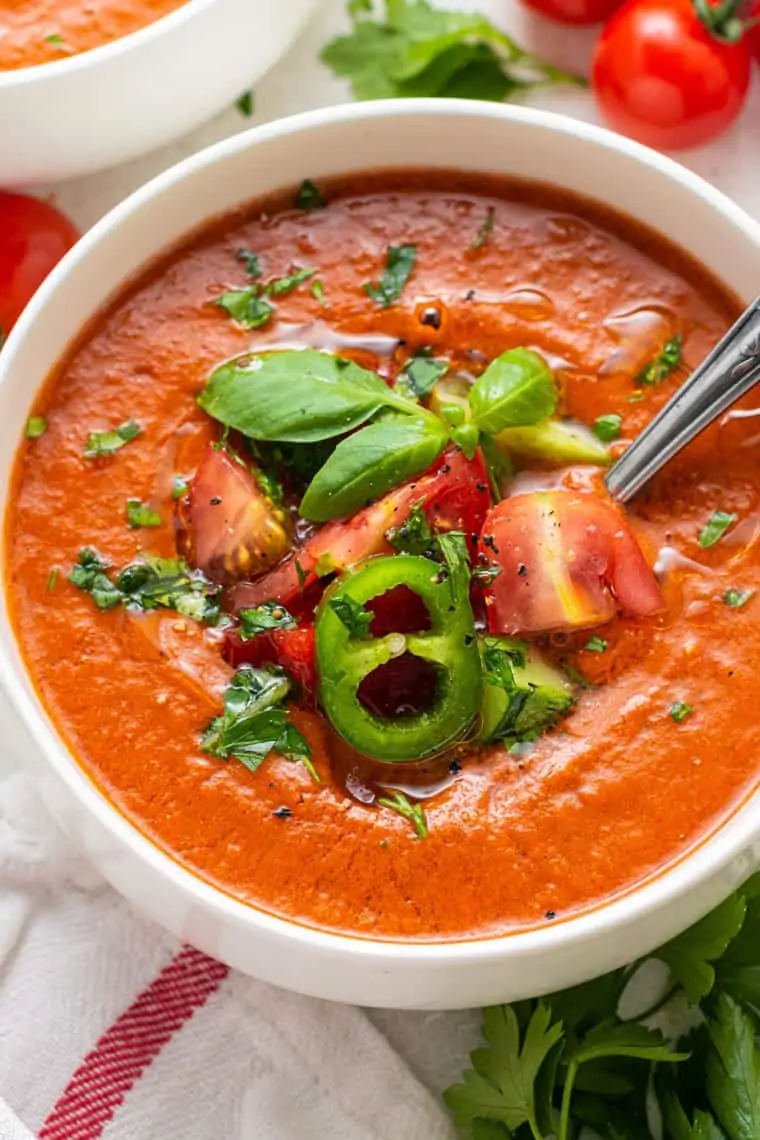 https://www.simplyquinoa.com/wp-content/uploads/2021/07/spicy-tomato-gazpacho-7.webp