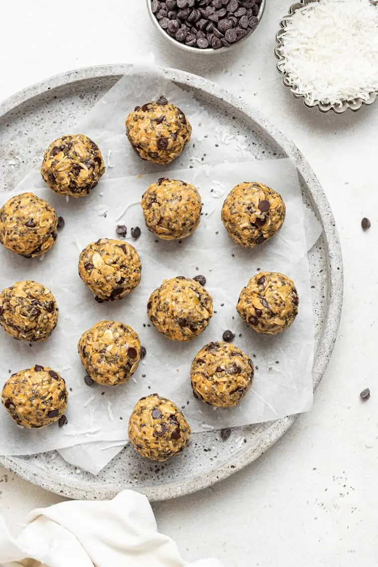 overhead of a plate with peanut butter energy bites
