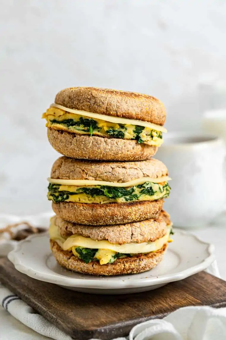 Spinach & Egg Meal Prep Sandwiches
