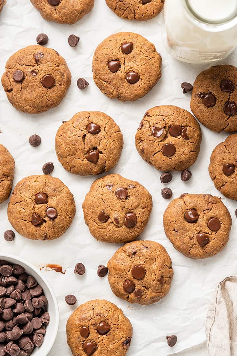 vegan chocolate chip cookies