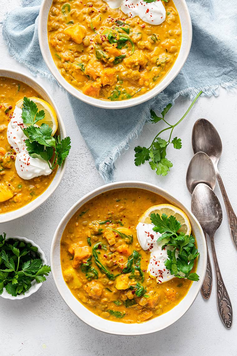 Easy Turmeric Lentil Detox Soup | Simply Quinoa