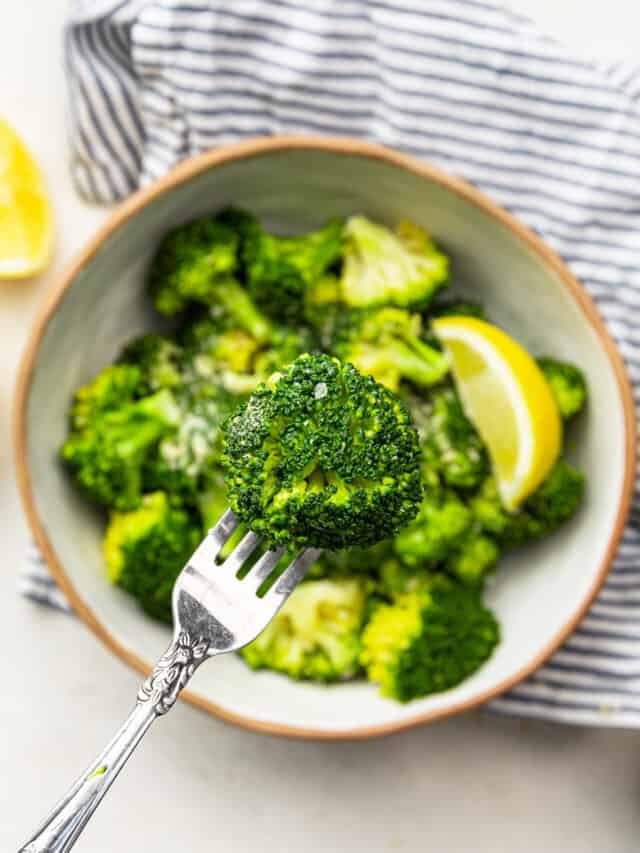 Easy Microwave Broccoli