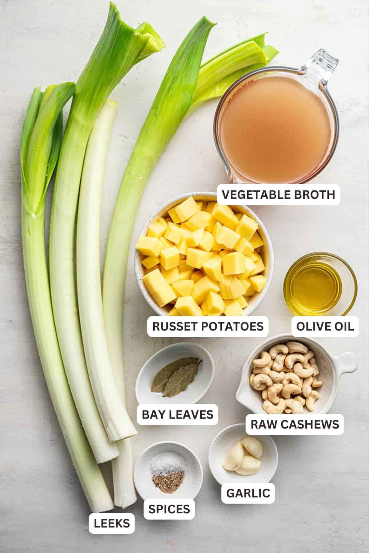 This vegan potato leek soup recipe is cozy and creamy, made from vegetables blended with silky cashews and spices. It's ready in 40 minutes! Vegan potato leek soup ingredients.
