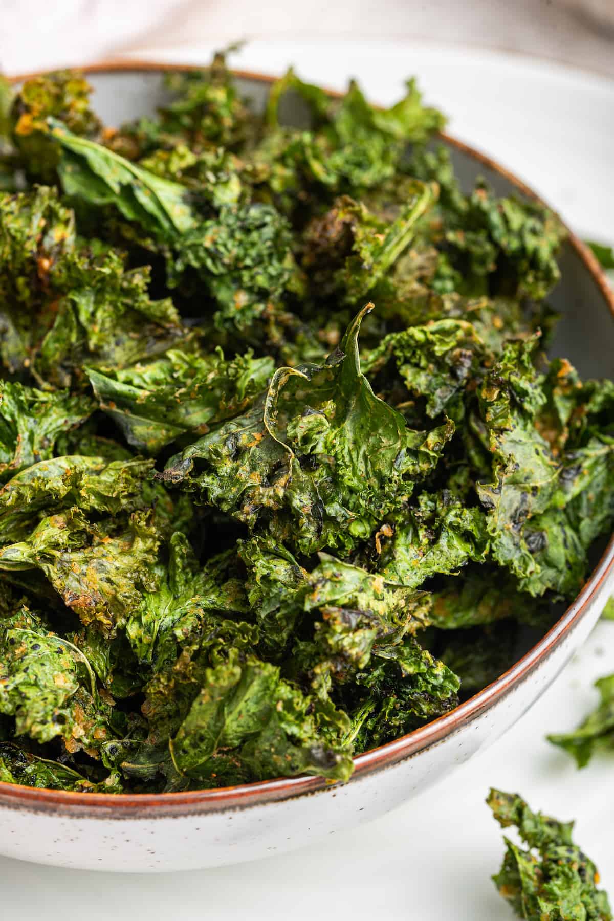 Air fryer kale chips in bowl