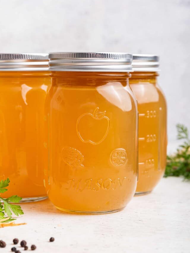 Instant Pot Chicken Bone Broth