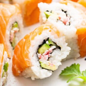 Alaska roll on plate