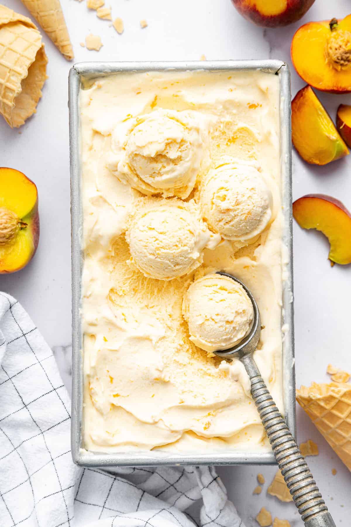 Old-Fashioned Peach Ice Cream | Simply Quinoa