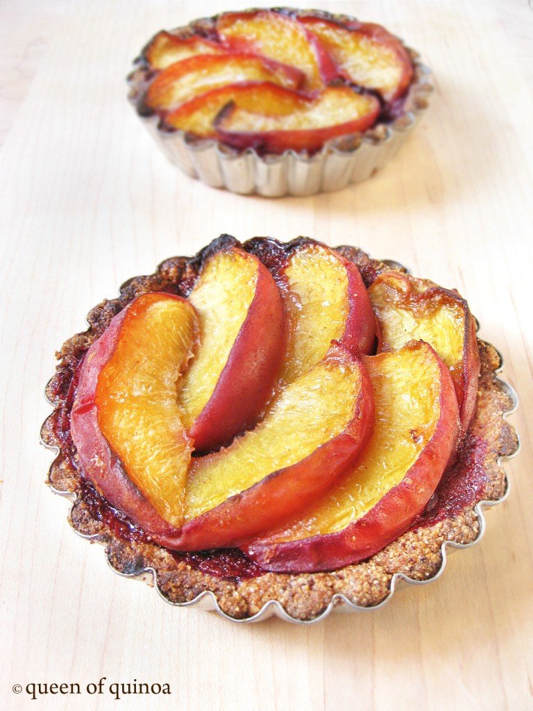 Peach & Black Raspberry Tart | Gluten-free | Queen of Quinoa Peach & Black Raspberry Tart | Gluten-free | Queen of Quinoa
