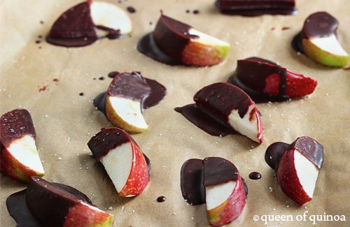 Sea Salt & Chocolate Dipped Apples | Gluten-Free | Queen of Quinoa